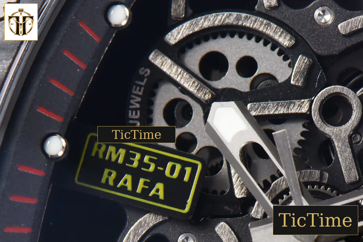 RM035-02 42mm T+F Black Forged Carbon Skeleton Dial Red Crown Red Rubber Strap RMUL2 — foto 8