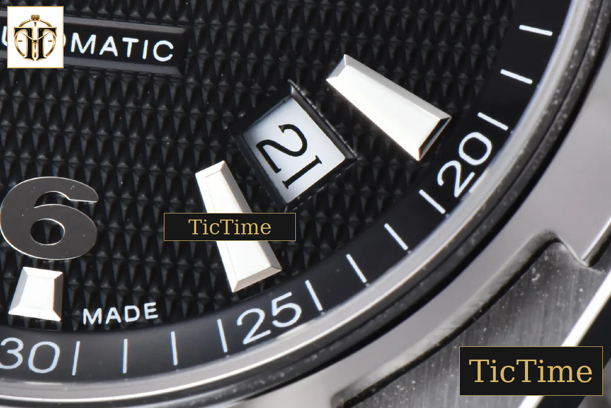 Overseas 47040 42mm PPF Black Dial SS Bracelet A1226 — foto 10