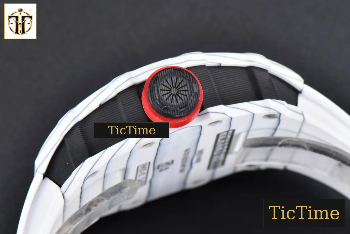 RM035-02 42mm T+F White Forged Carbon Skeleton Dial Red Crown White Rubber Strap RMUL2 — foto 15