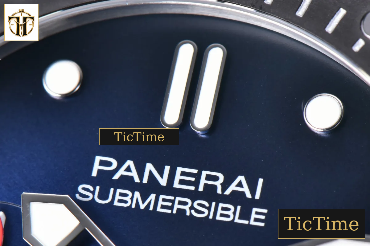 Submersible Luna Rossa PAM1565 42mm VSF Blue Dial Gummy Strap P900 — foto 4
