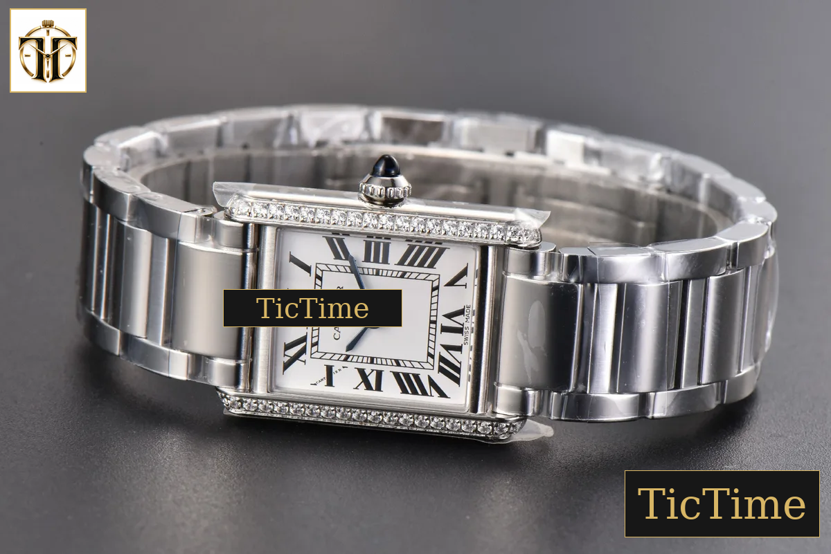 Tank Must Small 29.5mmx22mm K11F Diamond White Dial SS Bracelet Ronda Quartz — foto 11