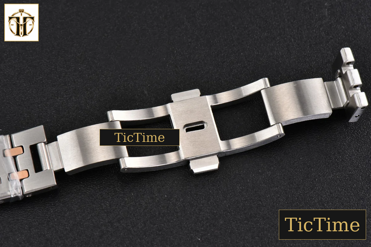 Royal Oak Ladies 33mm 8F RG/SS White Dial RG/SS Bracelet Swiss Quartz — foto 28