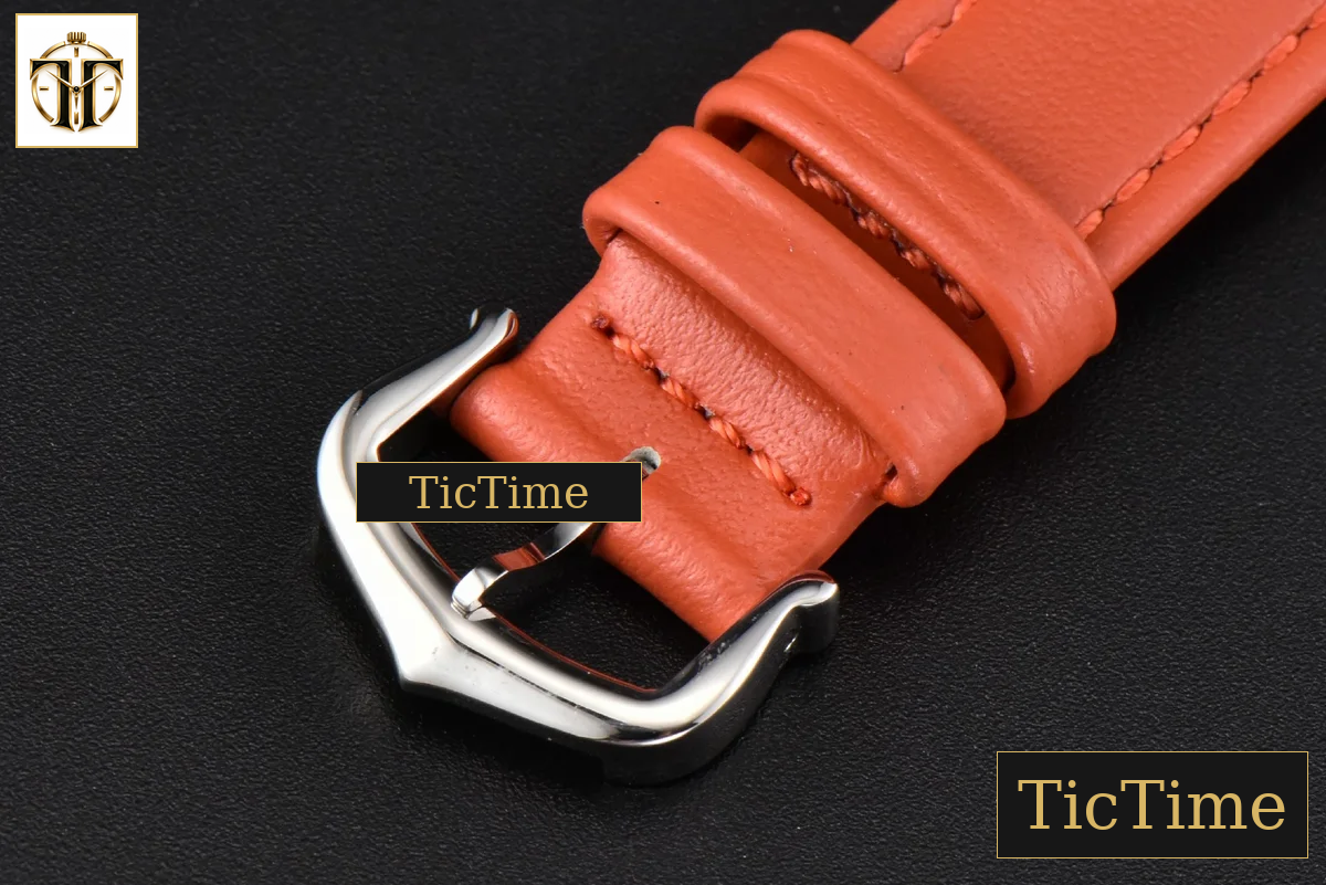 Tank Must Small 29.5×22mm K11F White Dial Orange Smooth Strap Quartz — foto 20