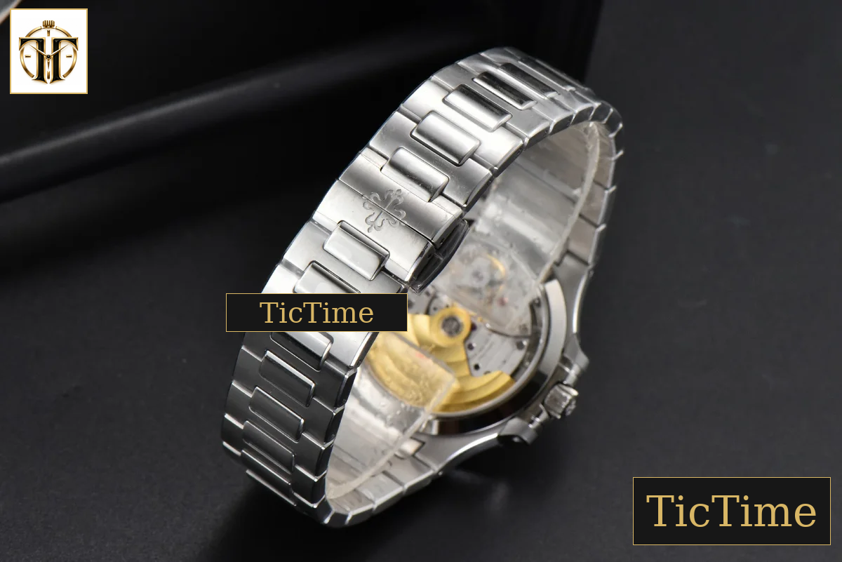 Nautilus Ladies 7118 35mm 3KF White Dial SS Bracelet A324 — foto 24