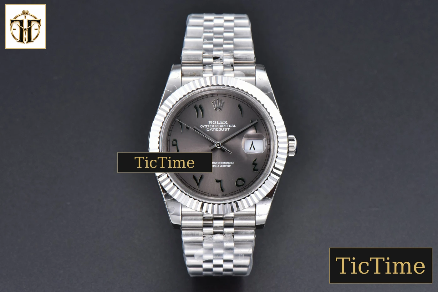 Vista frontal — DateJust 126334 41mm BPF Gray Arabic Dial Jubilee Bracelet A2824