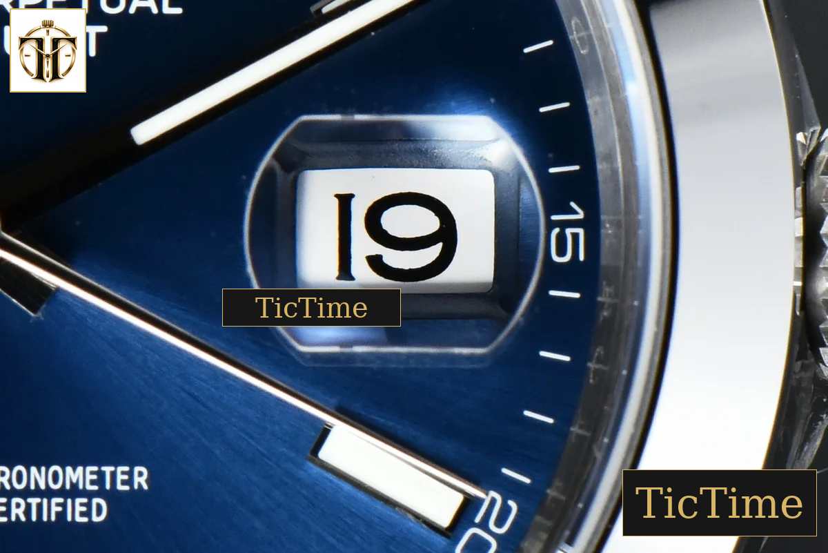 DateJust Smooth Bezel 126300 41mm VSF Blue Dial Oyster Bracelet VS3235 — foto 10
