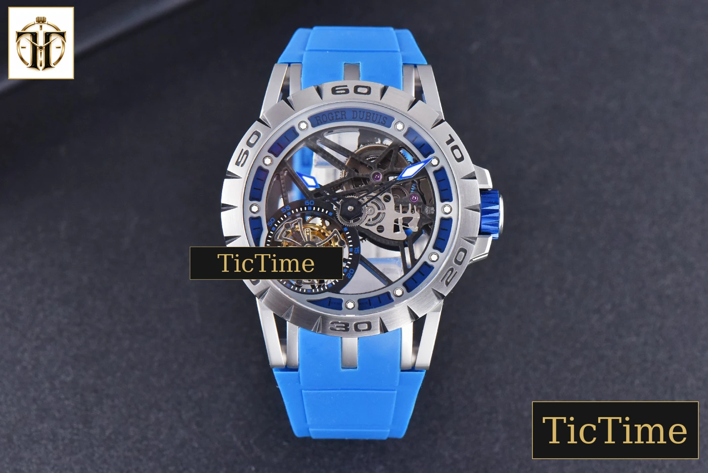 Vista frontal — Excalibur Sports Tourbillon 46mm JBF Titanium Skeleton Dial Blue Crown Blue Rubber Strap