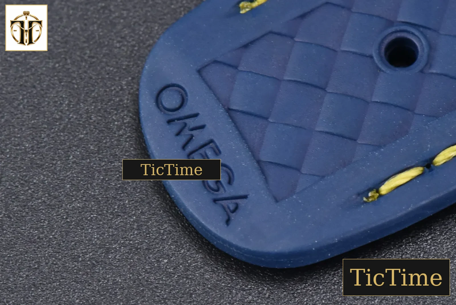 Aqua Terra 150M 41mm VSF SS Dark Blue Dial Yellow Hand Dark Blue Rubber Strap A8900 — foto 35
