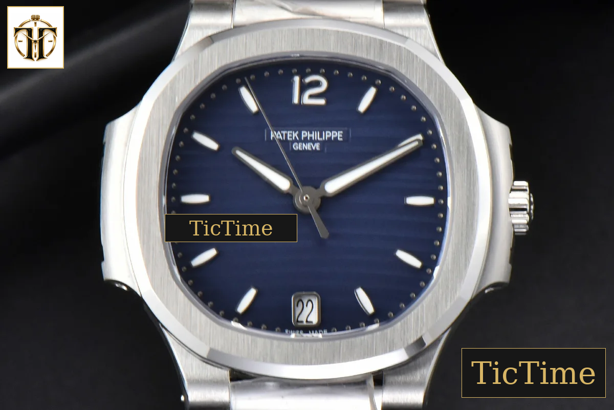 Nautilus Ladies 7118 35mm 3KF Blue Dial SS Bracelet A324 — foto 2