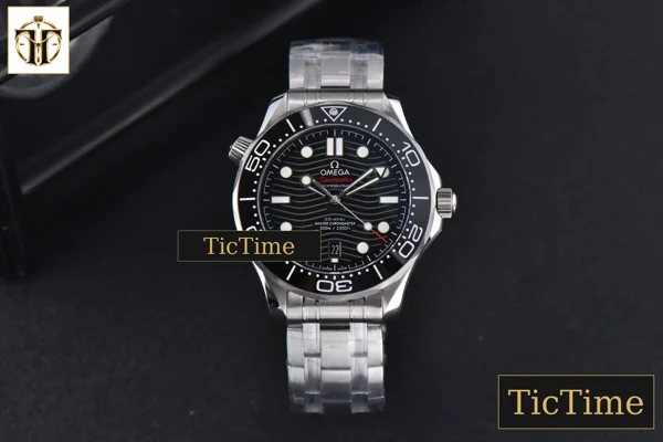 Foto frontal — Seamaster Diver 42mm VSF SS 300M Black Dial SS Bracelet VS8800