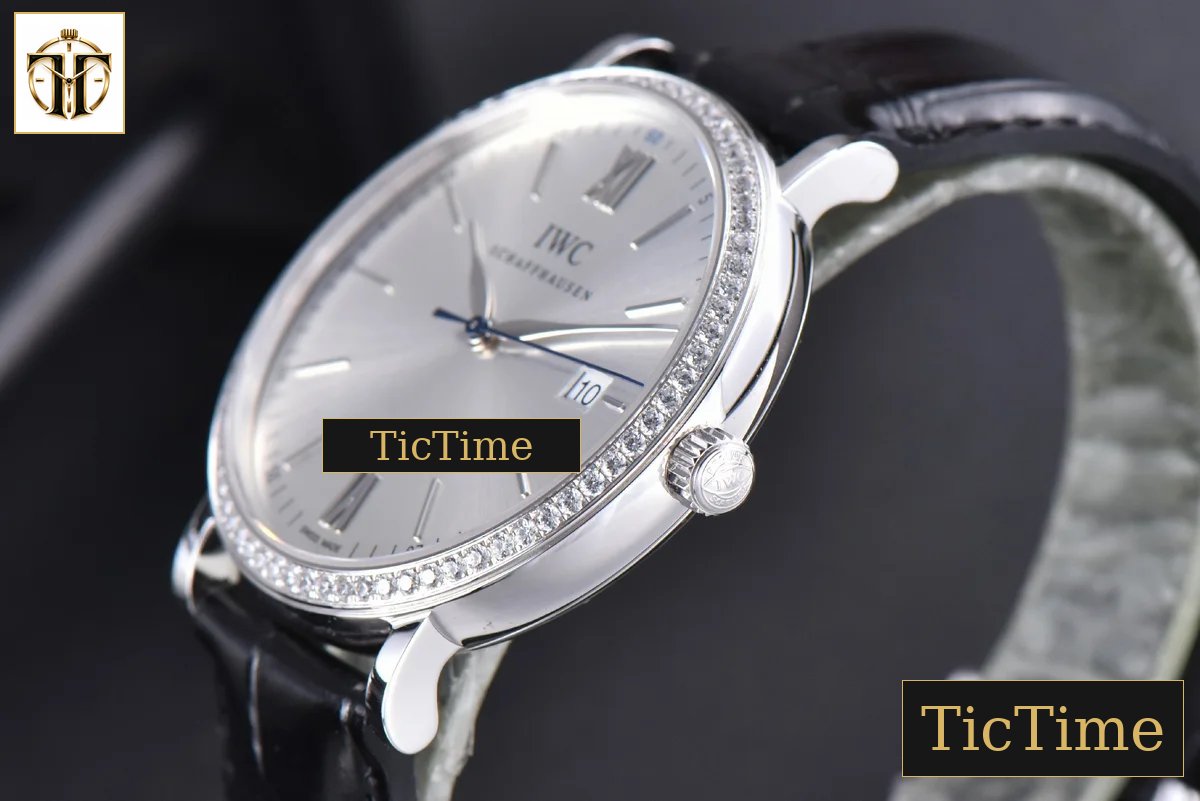 Portofino ‘150 Years’ 40mm V7F Diamond Silver Dial Black Leather Strap / A2892 — foto 10