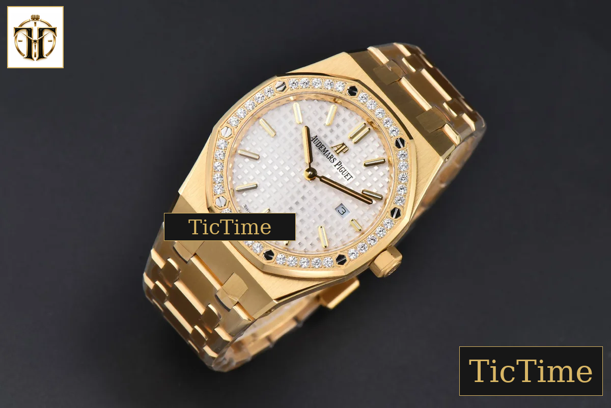 Royal Oak Ladies 67651BA 33mm ZF YG Diamond White Dial YG Bracelet Quartz — foto 4