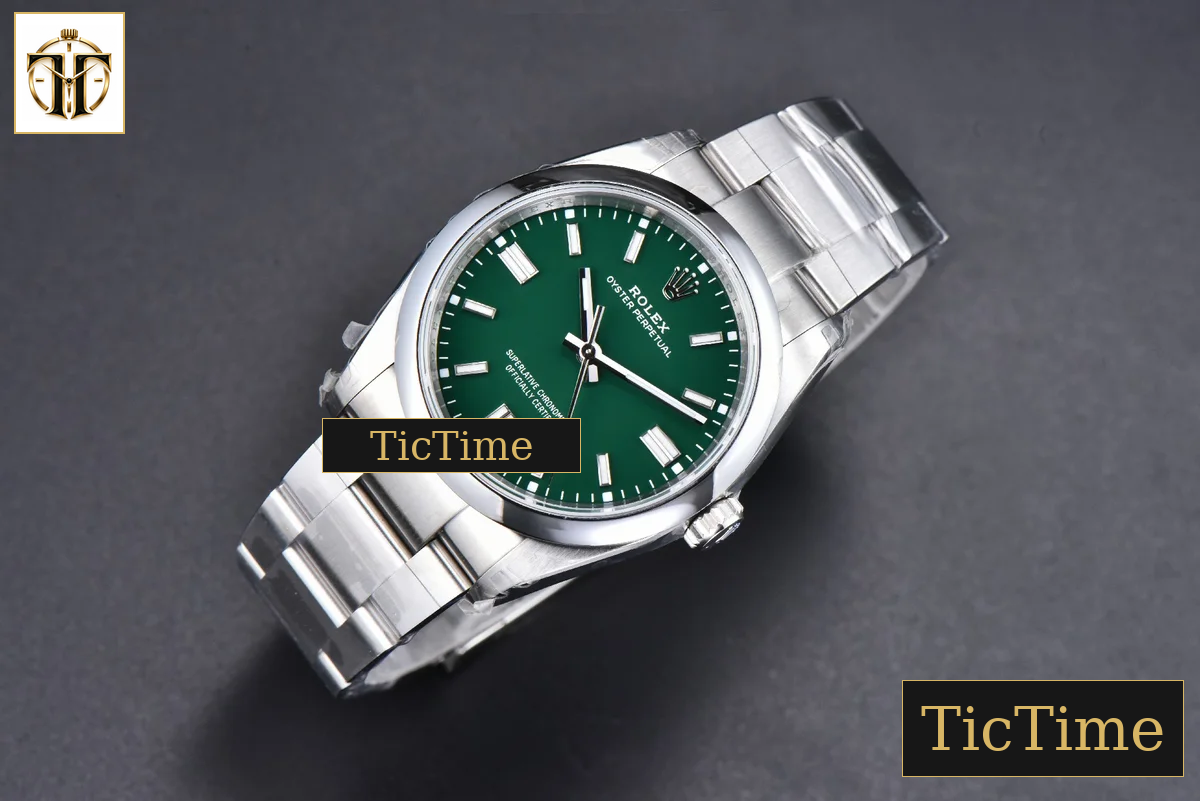 Oyster Perpetual 904L 126000 36mm VSF Green Dial Bracelet VS3230 — foto 3