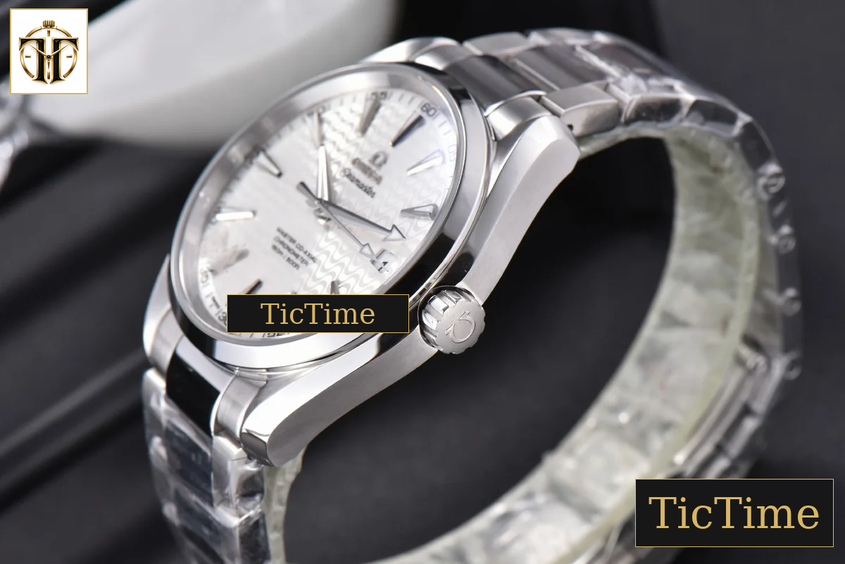 Aqua Terra 150M 41mm VSF White Wave Dial Silver Markers SS Bracelet A8500 — foto 11
