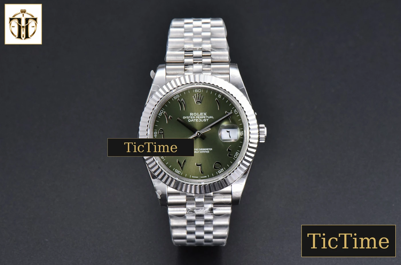 Vista frontal — DateJust 126334 41mm BPF Olive Green Arabic Dial Jubilee Bracelet A2824