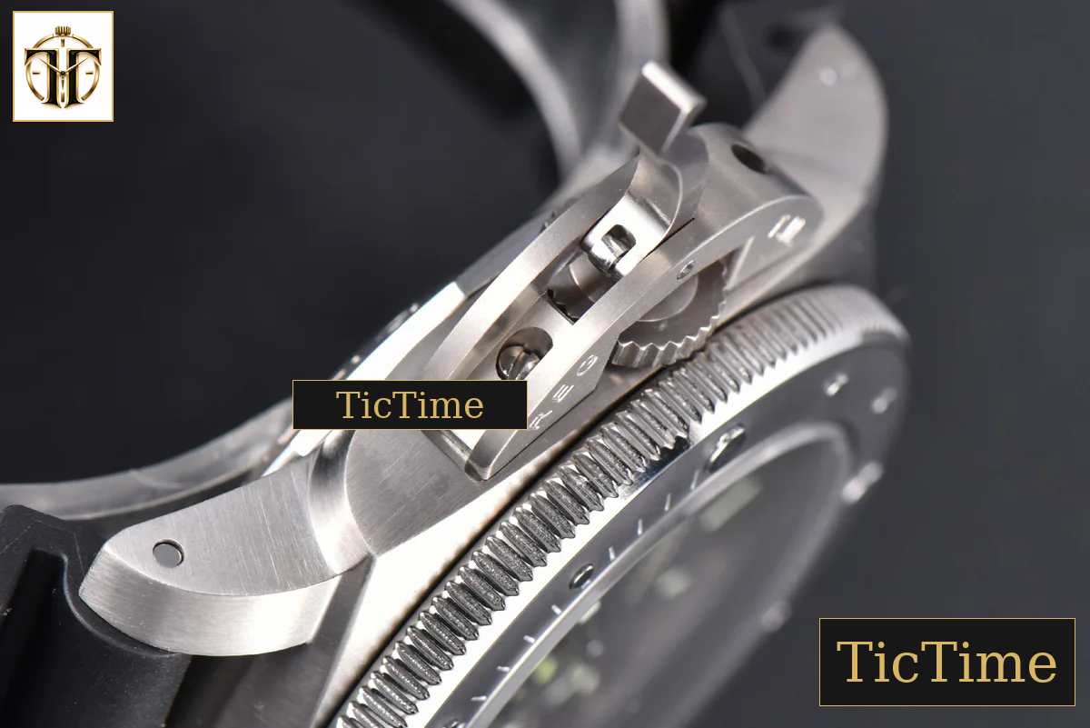 Submersible AMagnetic PAM389 47mm VSF Black Dial Rubber Strap P9000 — foto 14