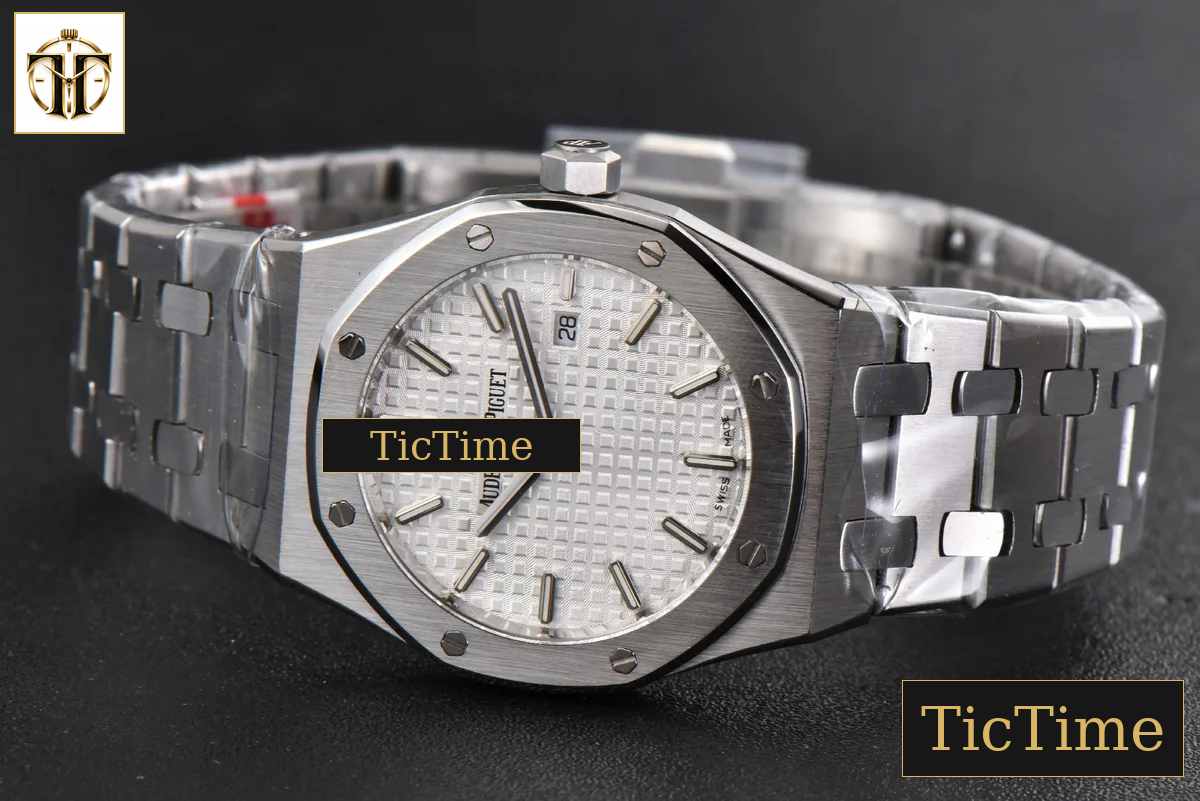 Royal Oak Ladies 33mm 8F White Dial SS Bracelet Swiss Quartz — foto 14