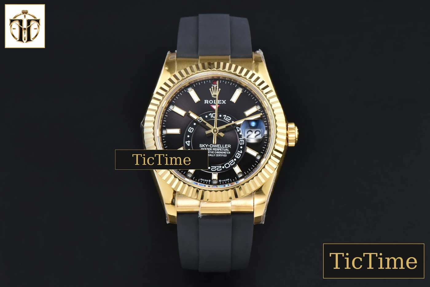 Vista frontal — Sky-Dweller 336238 42mm ZF YG Case Black Dial Rubber Oysterflex Strap (Tungsten) A23J