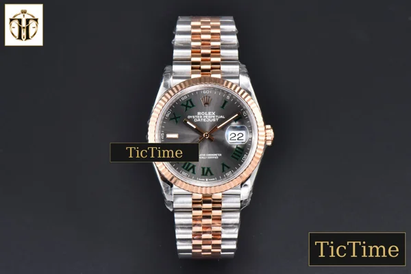 Foto frontal — DateJust 126231 36mm VSF RG/SS Wimbleton Gray Dial Green Marker Jubilee Bracelet VS3235
