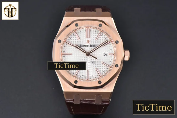 Foto frontal — Royal Oak 15400 41mm IPF RG White Textured Dial Brown Leather Strap SA3120