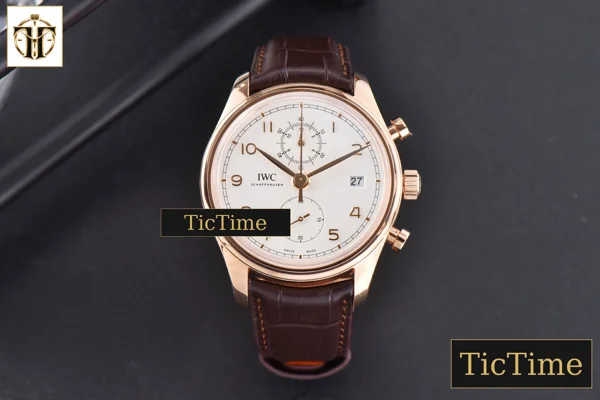 Foto frontal — Portuguese Chrono IW390301 42mm ZF White Dial Brown Leather Strap A7750