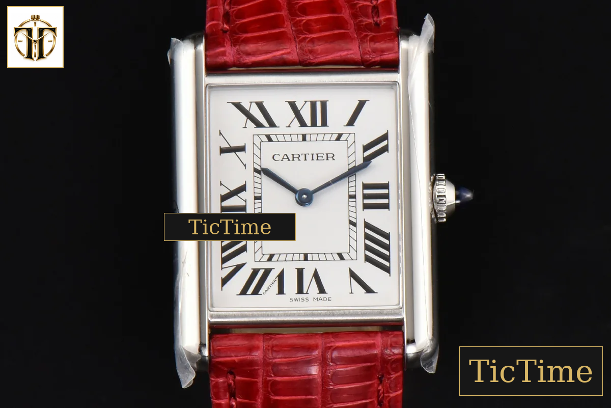 Tank Must Large 33.7×25.5mm K11F White Dial Red Croc Texture Strap Quartz — foto 2