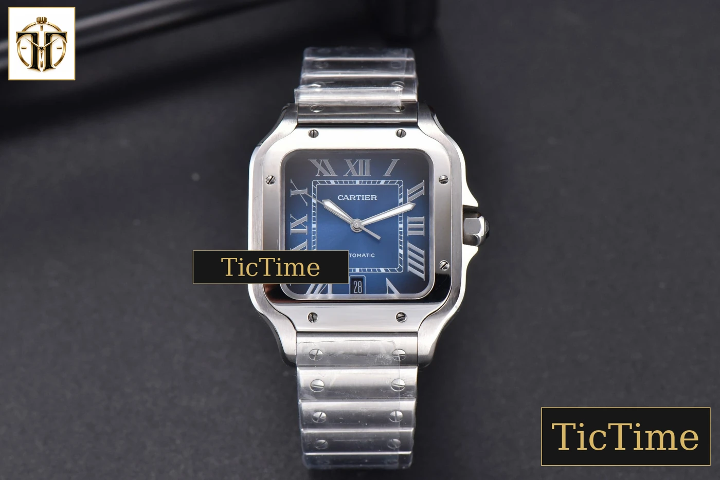 Vista frontal — Santos de Cartier XL 40mm BVF Blue Dial SS Bracelet Miyota 9019