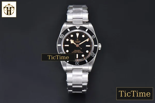 Foto frontal — Heritage Black Bay 54 37mm ZF Black Dial SS Bracelet A2824