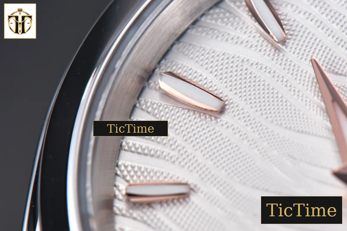 Aqua Terra 150M Ladies 34mm VSF White Wave Dial RG Marker SS Bracelet A8800 — foto 8