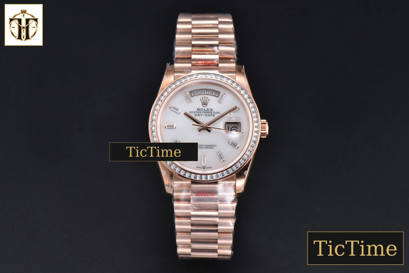 Vista frontal — DayDate 36mm GMF RG Diamond Bezel White Dial Roman Marker President Bracelet (Tungsten) A2836