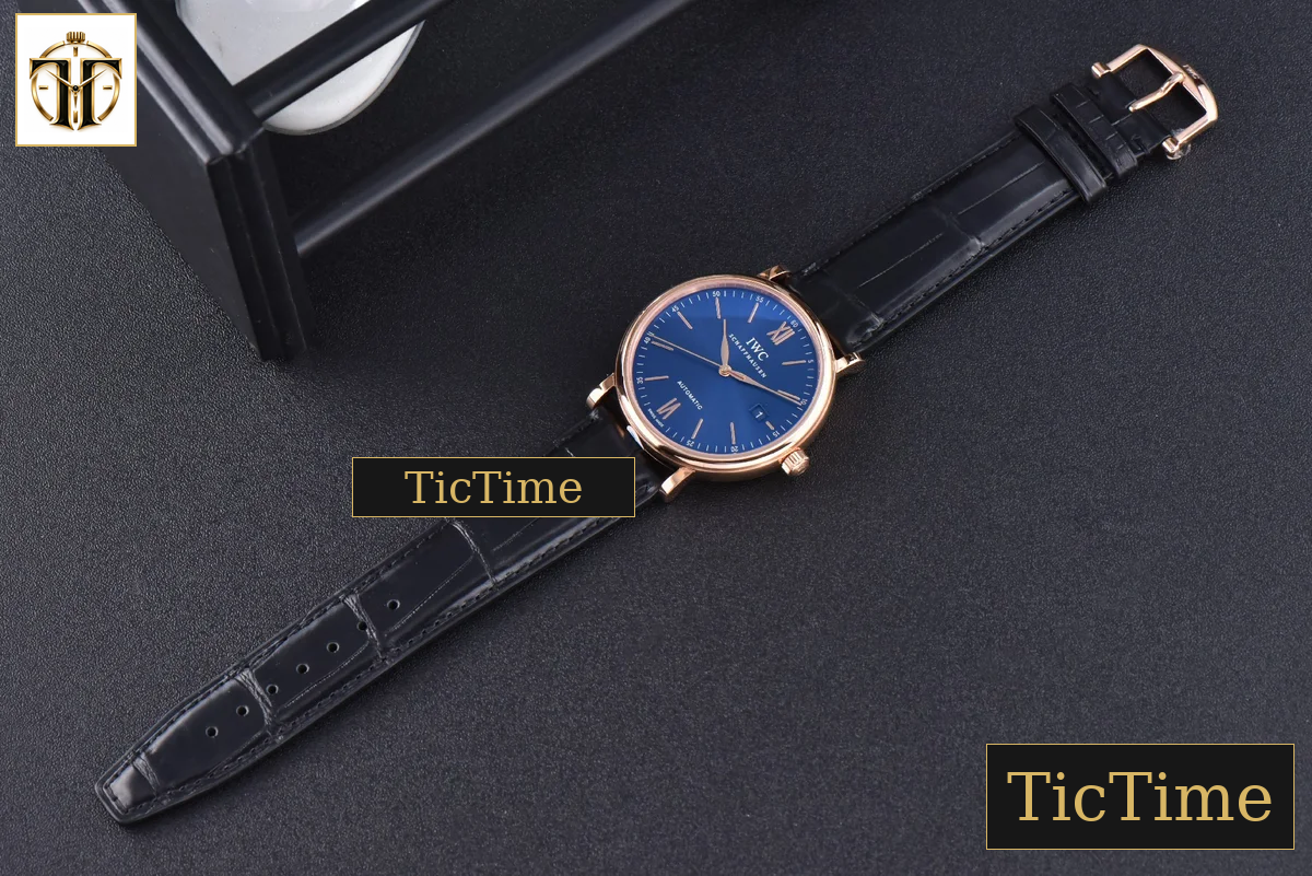 Portofino ‘150 Years’ 40mm V7F RG Blue Dial RG Markers Black Leather Strap / A2892 — foto 15