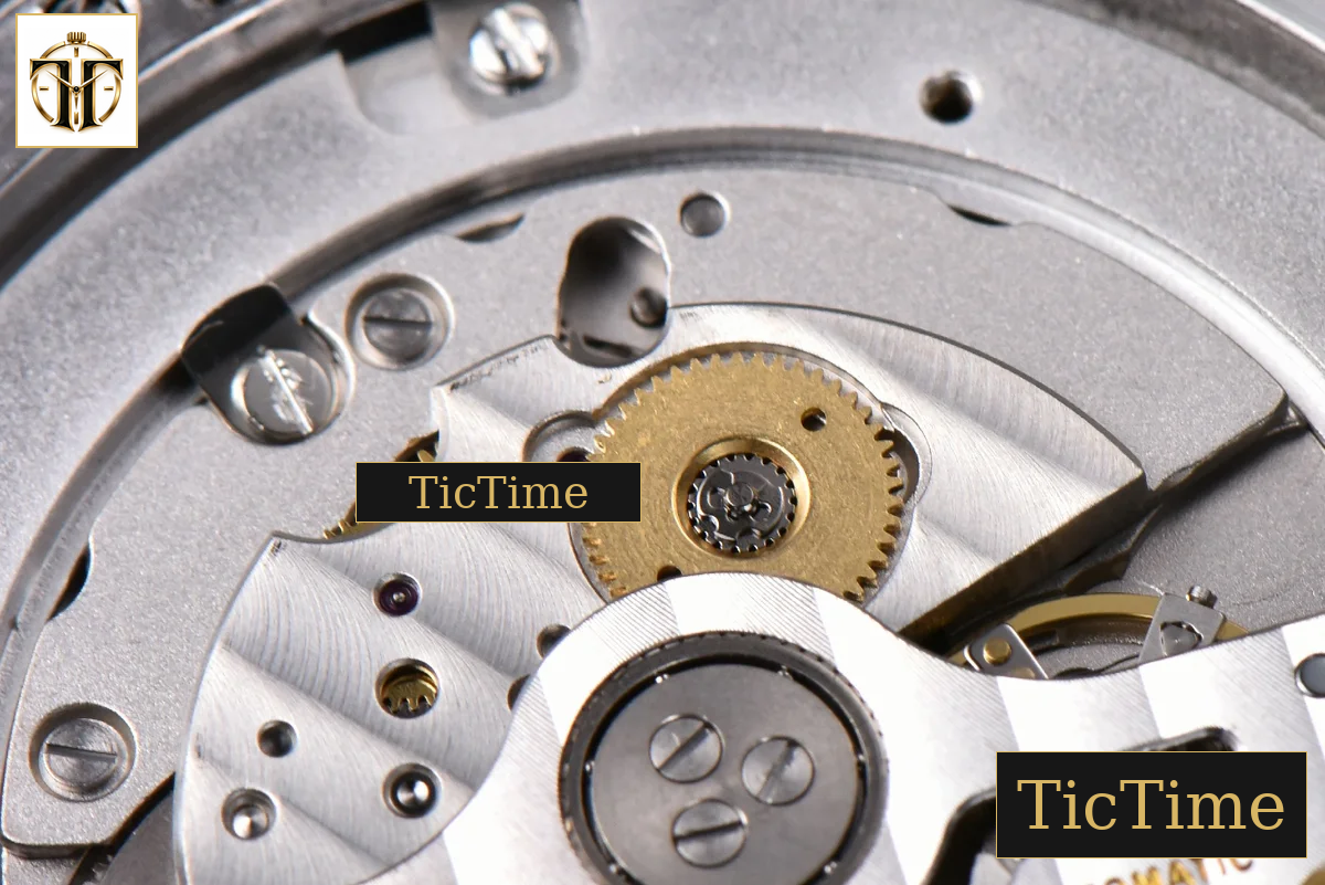Overseas 47040 42mm MKF RG Brown Dial Rubber Strap 9015 — foto 23