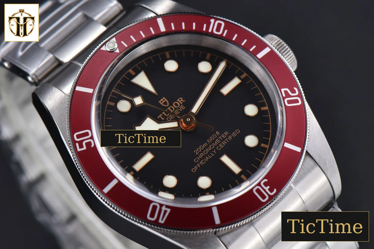 Heritage Black Bay Shield 2016 41mm ZF Red SS Bracelet A2824 — foto 12