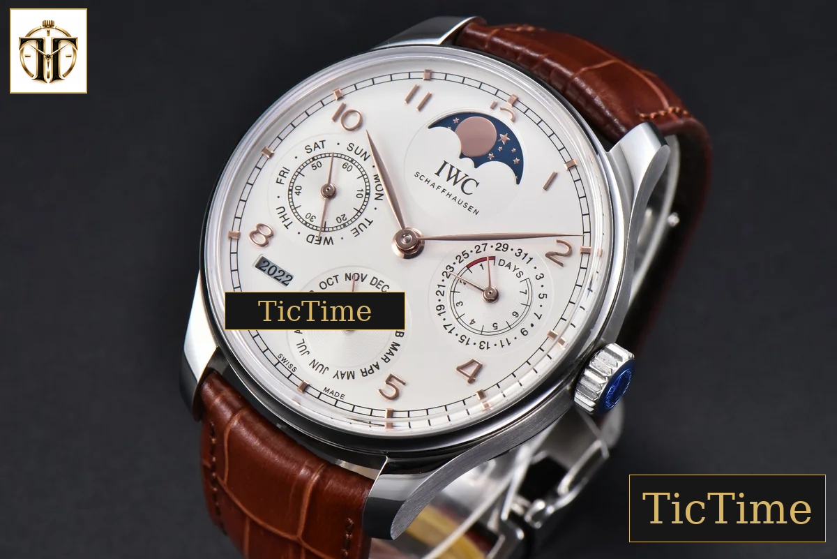 Portugieser Perpetual Calendar IW5033 42mm APSF SS White Dial Brown Leather Strap A52610 — foto 4