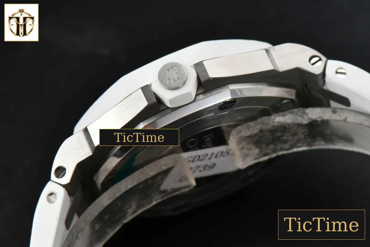 Royal Oak Offshore Ladies 33mm RXWF SS Moissanite White Dial Diamonds Bezel White Rubber Strap Swiss Quartz — foto 12