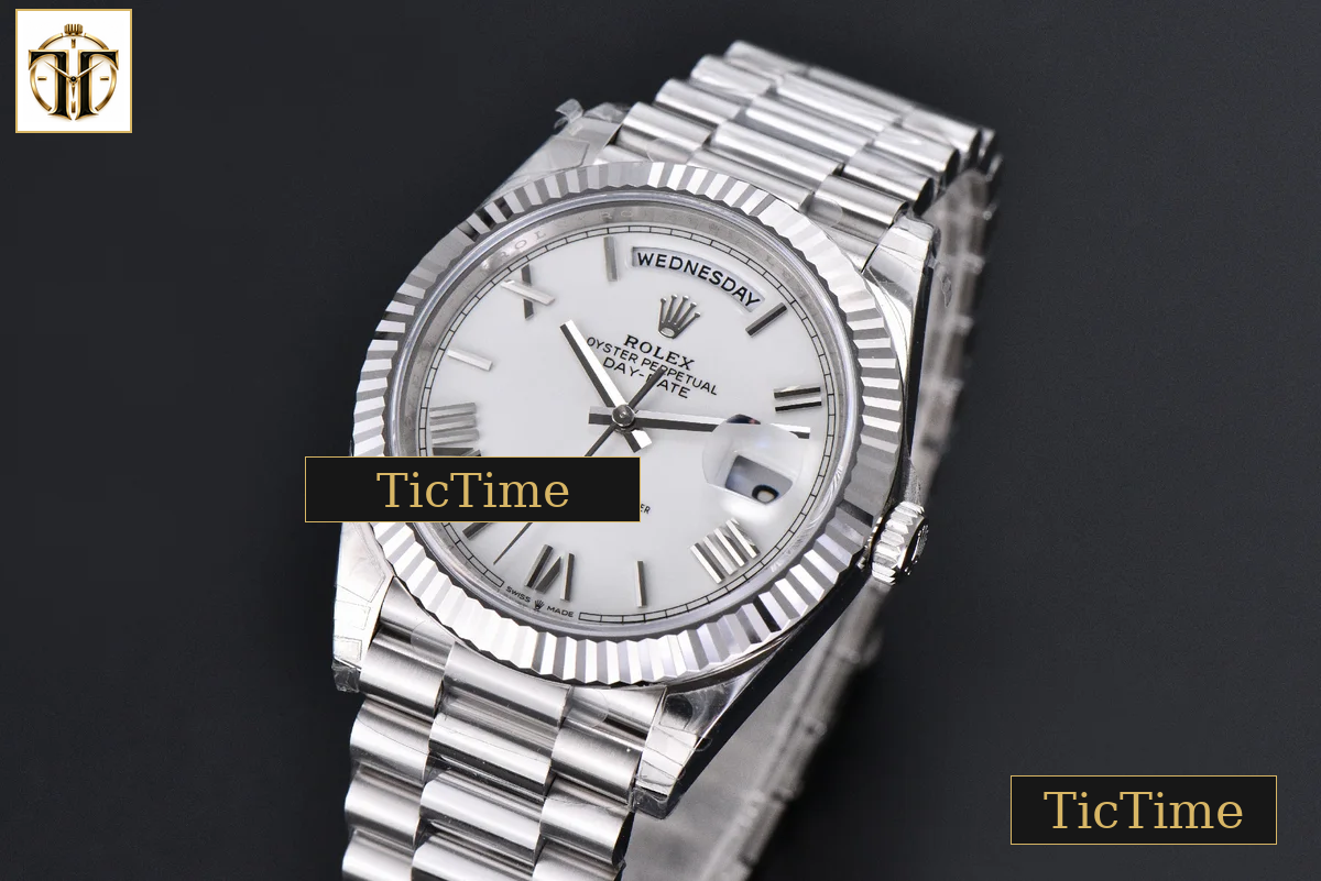 DayDate Weighted 40mm VSF White Dial Roman Marker President Bracelet DD3255 — foto 4