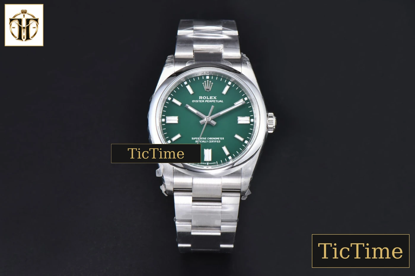 Vista frontal — Oyster Perpetual 904L 126000 36mm VSF Green Dial SS Bracelet VS3230