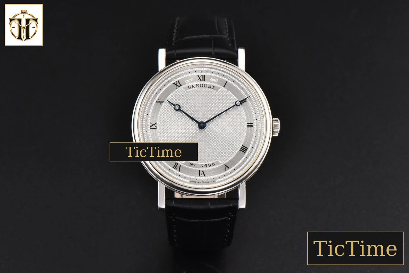 Vista frontal — Classique 5157 38mm LTF White Dots Dial Roma Marker Black Leather Strap MY9015
