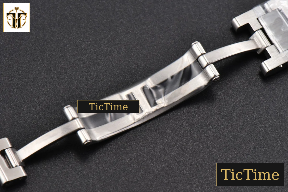 Tank Must Small 29.5mmx22mm K11F White Dial SS Bracelet Ronda Quartz — foto 28