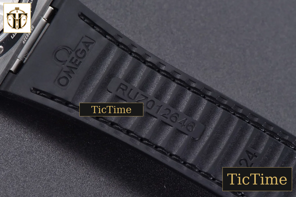 Constellation 41mm VSF Black Ceramic Black Dial Black Gummy Strap A8900 — foto 30