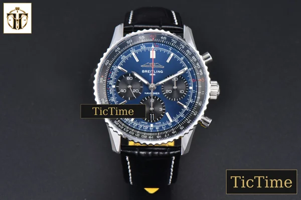 Foto frontal — Navitimer B01 43mm BLSF Blue Dial Black Leather Strap A7750
