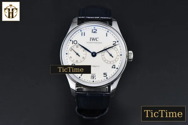 Foto frontal — Portugieser Automatic 7 Days IWC0559A 42mm APSF SS White Dial Blue Numeral Markers Black Leather Strap A52010