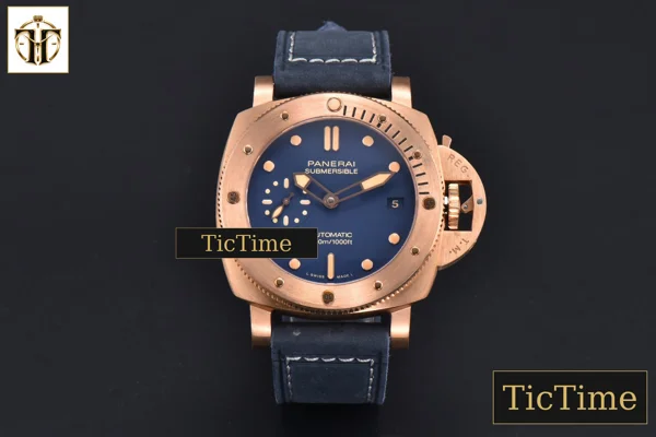 Foto frontal — Submersible Quaranta PAM1074 42mm VSF Bronze Blue Dial Blue Leather Strap P900