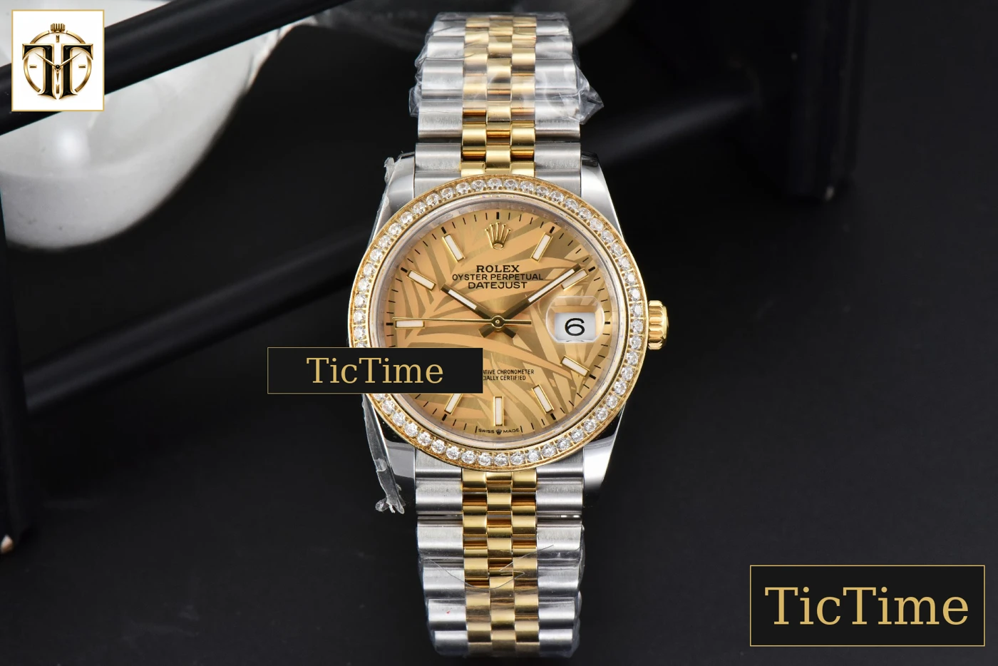 Vista frontal — DateJust 36mm BPF YG/SS Diamond YG Plam Dial Jubilee Bracelet A2824