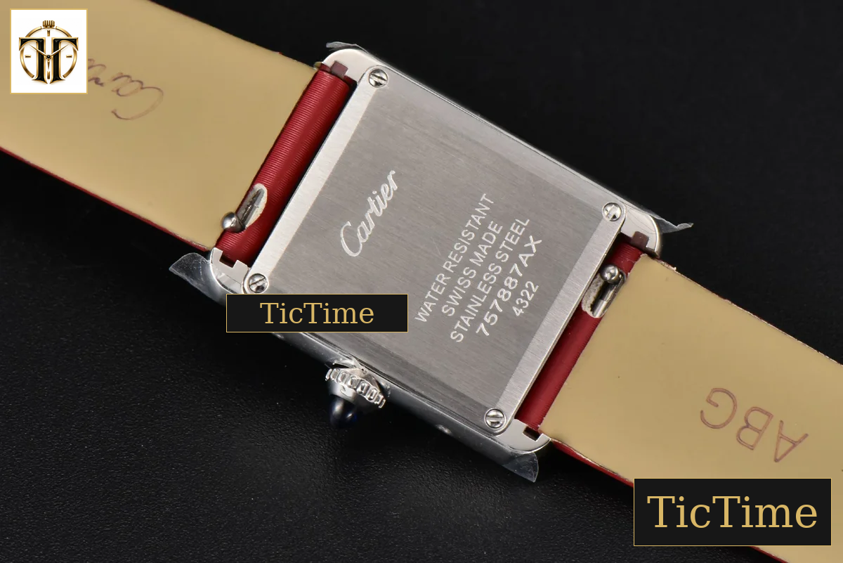 Tank Must Small 29.5×22mm K11F Diamond White Dial Red Smooth Strap Quartz — foto 14