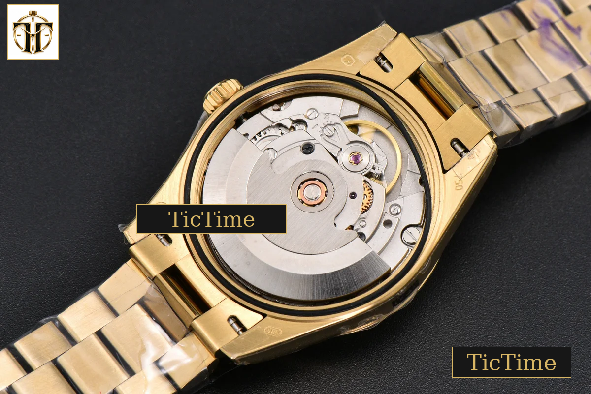 DateJust 31mm GMF YG Fluted Bezel Red Dial Diamond Marker President Bracelet A2824 — foto 21