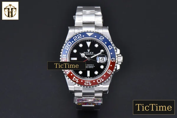 Foto frontal — GMT-Master II BLRO 126710 40mm Clean Factory Blue/Red Bezel Oyster Bracelet DD3285