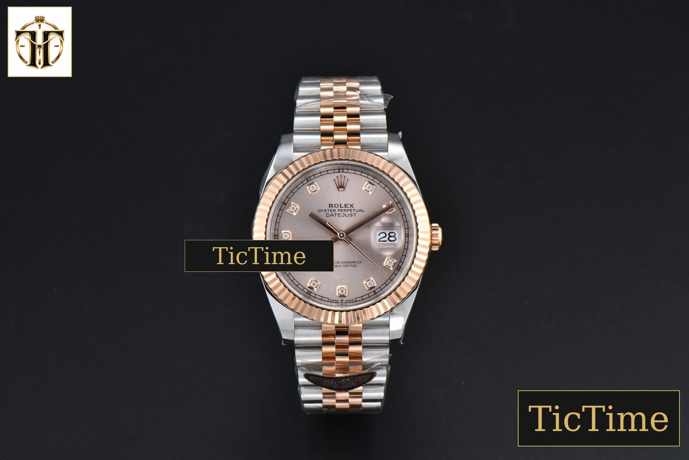 Vista frontal — DateJust 126331 41mm Clean Factory RG/SS RG Dial Diamond Marker Jubilee Bracelet VR3235