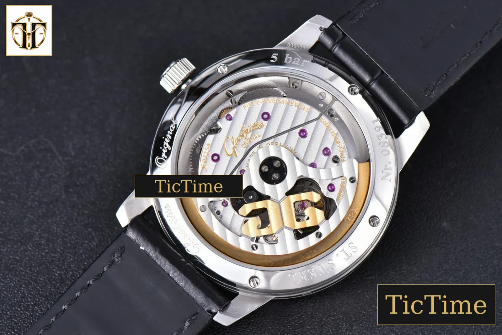 Excellence Panorama Date Moonphase 40mm V9F SS White Dial Black Leather Strap A100 — foto 15