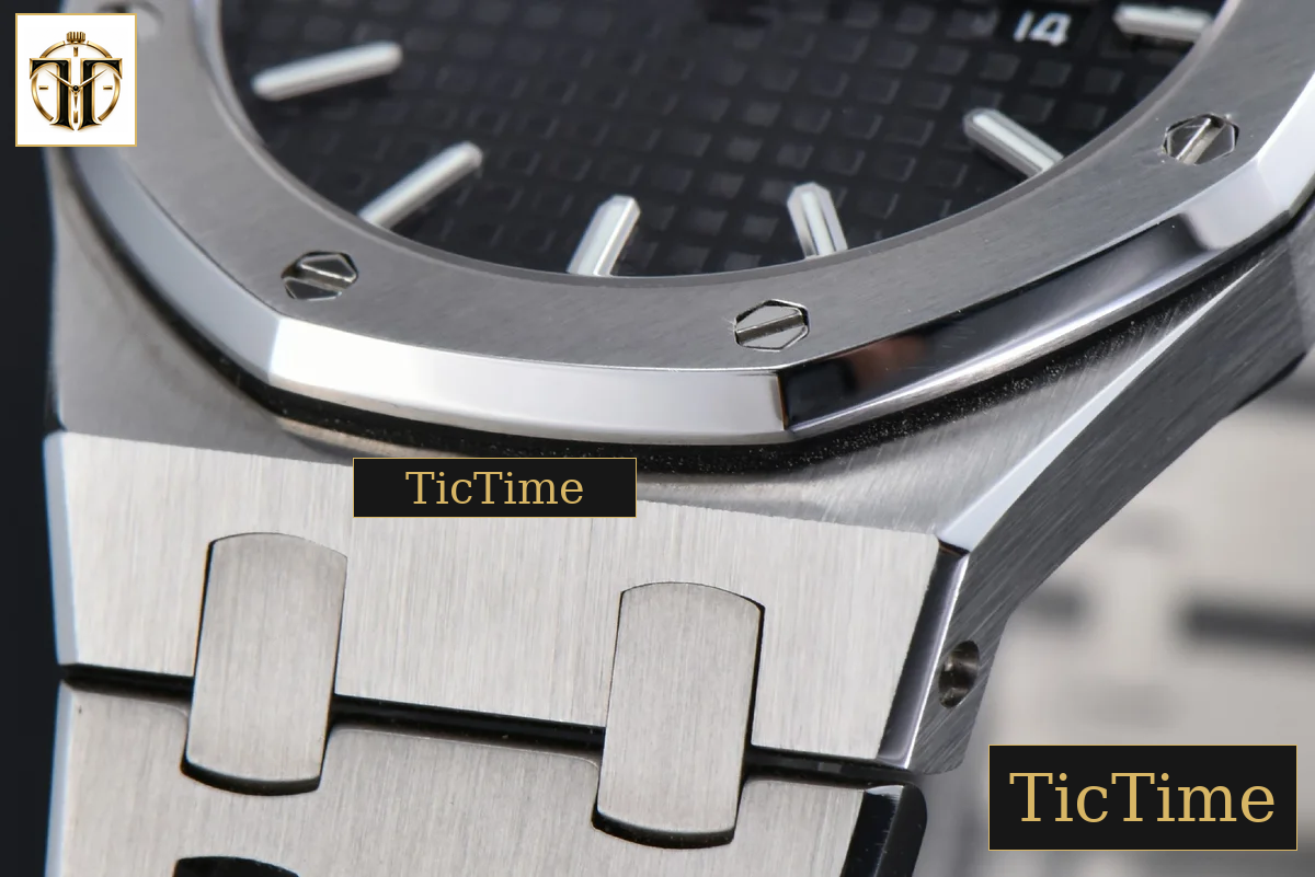 Royal Oak Ladies 67650ST 33mm V7F Black Dial SS Bracelet Quartz — foto 10